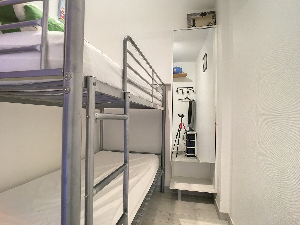 F2 cabine climatisé, terrasse 25m², garage à Carnon - Photo 13