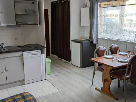 Location appartement à Orcières Merlette, Charmant studio 19m² pour 4 pers., accès direct pistes, proche commerces et activités, Orcières