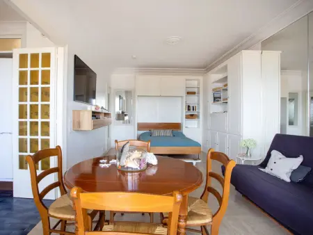 Le Corail – Studio 30 m² vue mer, terrasse sud à Villeneuve-Loubet : photo 2