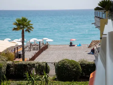 Le Corail – Studio 30 m² vue mer, terrasse sud à Villeneuve-Loubet : photo 18
