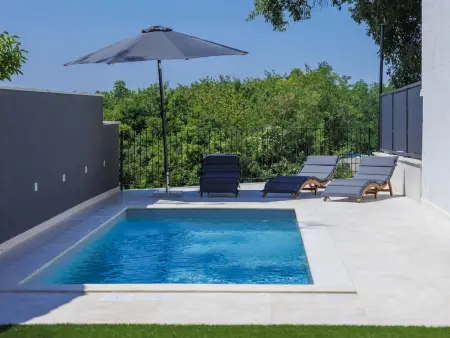 Location maison à Tinjan