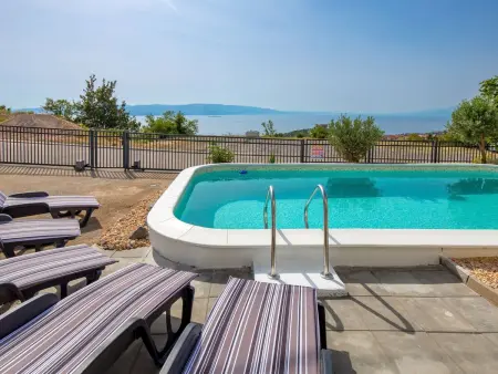 Villa Sunset view à Senj : 10 pers, piscine & vue mer : photo 2