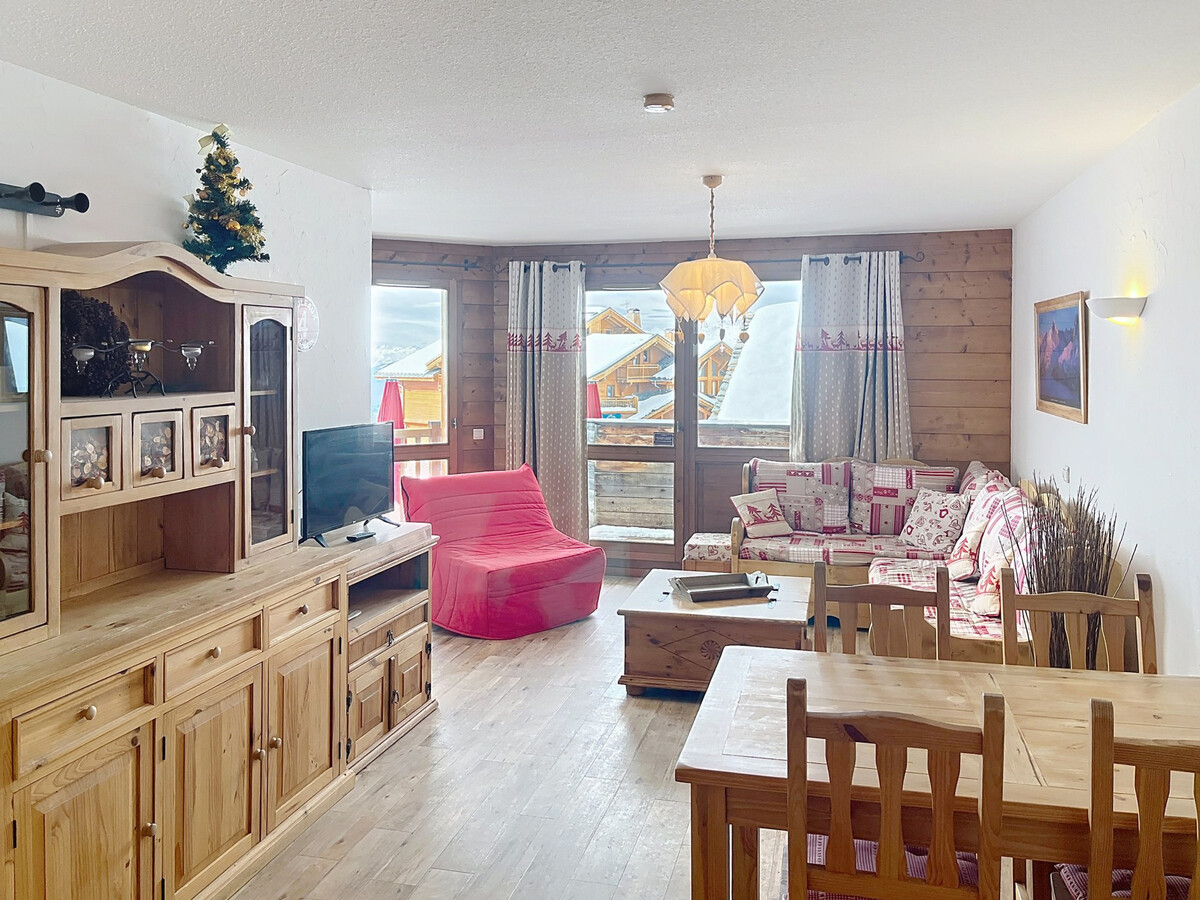 T2 45m² balcon sud-ouest, vue montagne à Montvalezan - Photo 2