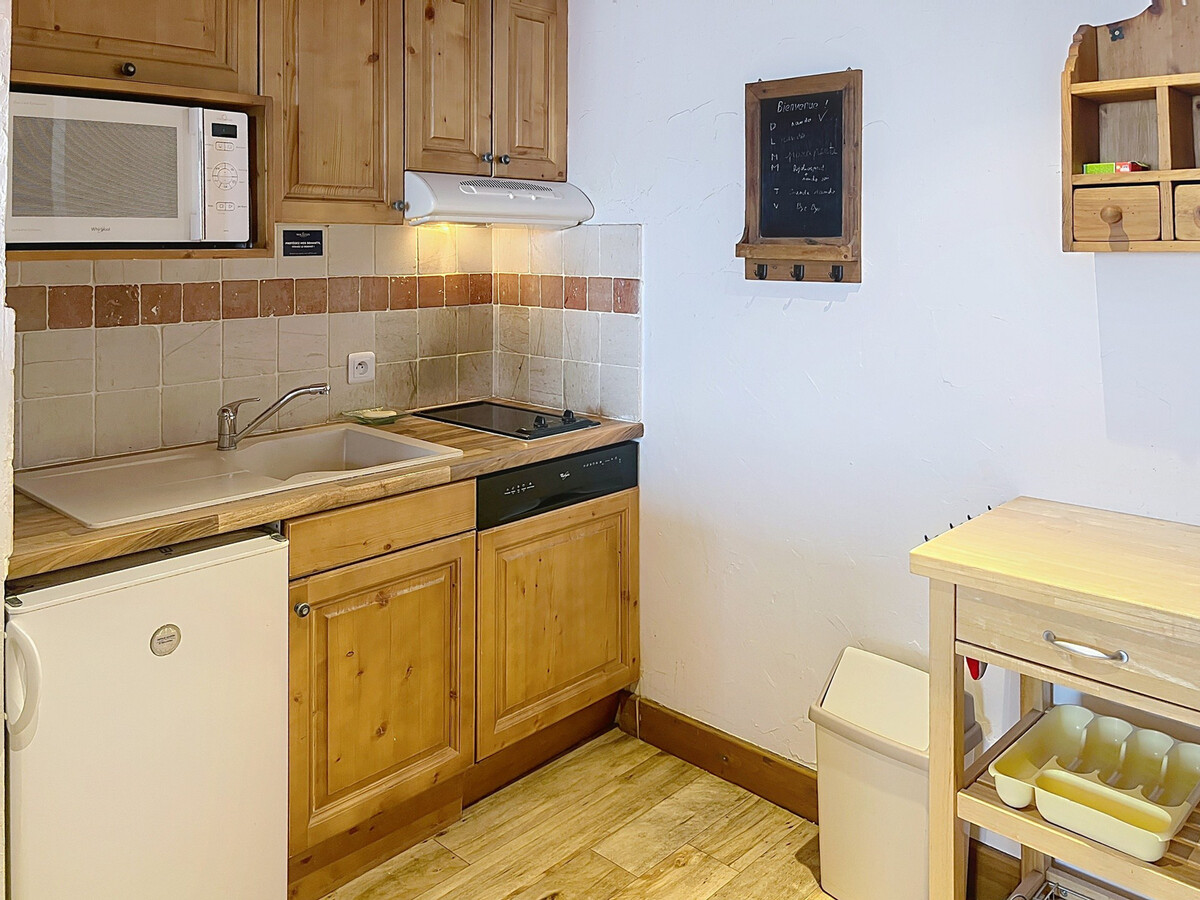 T2 45m² balcon sud-ouest, vue montagne à Montvalezan - Photo 4