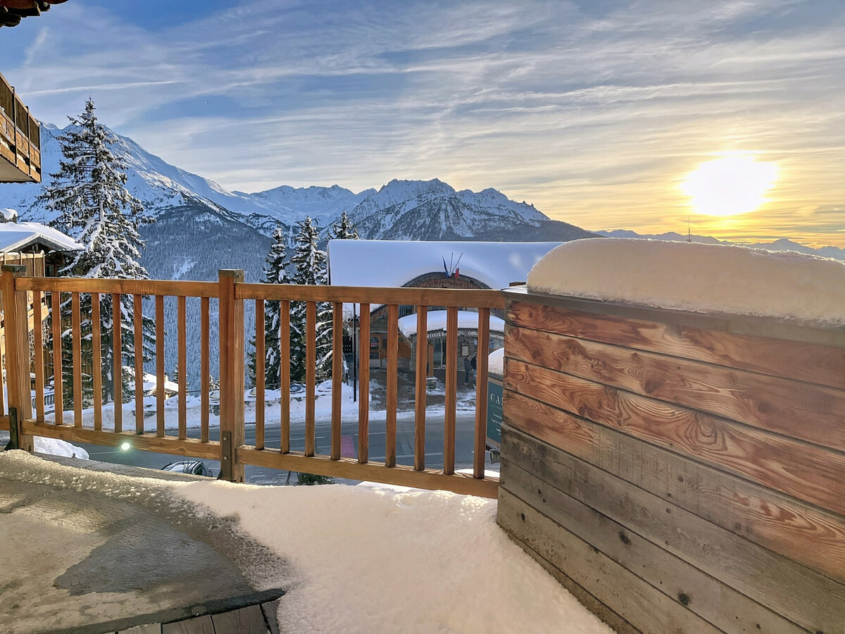 T2 45m² balcon sud-ouest, vue montagne à Montvalezan - Photo 8