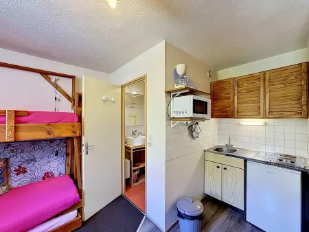 Studio 18 m² avec balcon Est à 200 m des pistes, Les Menuires : photo 2