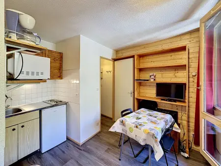 Studio 18 m² avec balcon Est à 200 m des pistes, Les Menuires : photo 3