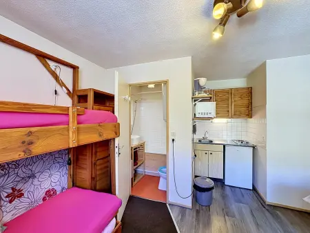 Studio 18 m² avec balcon Est à 200 m des pistes, Les Menuires : photo 4