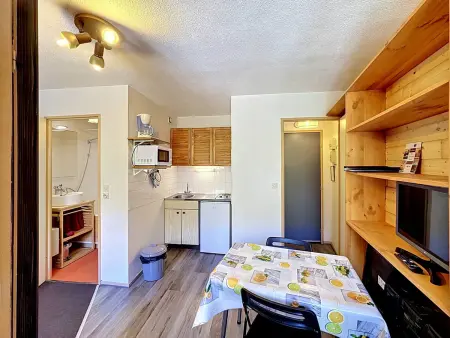 Studio 18 m² avec balcon Est à 200 m des pistes, Les Menuires : photo 7