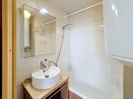 Studio 18 m² avec balcon Est à 200 m des pistes, Les Menuires : photo 8