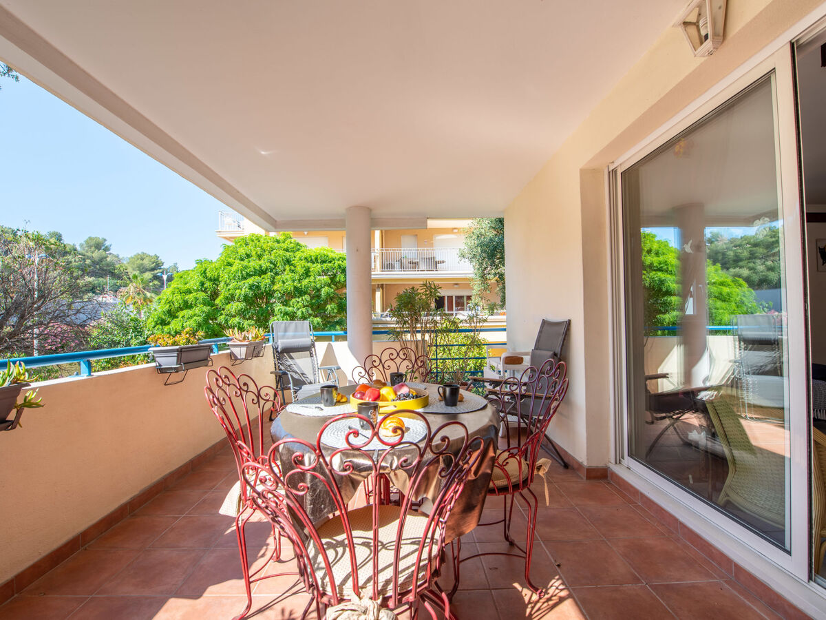 Apt 2 pièces 62 m² sud à Cavalaire, terrasse couverte - Photo 4