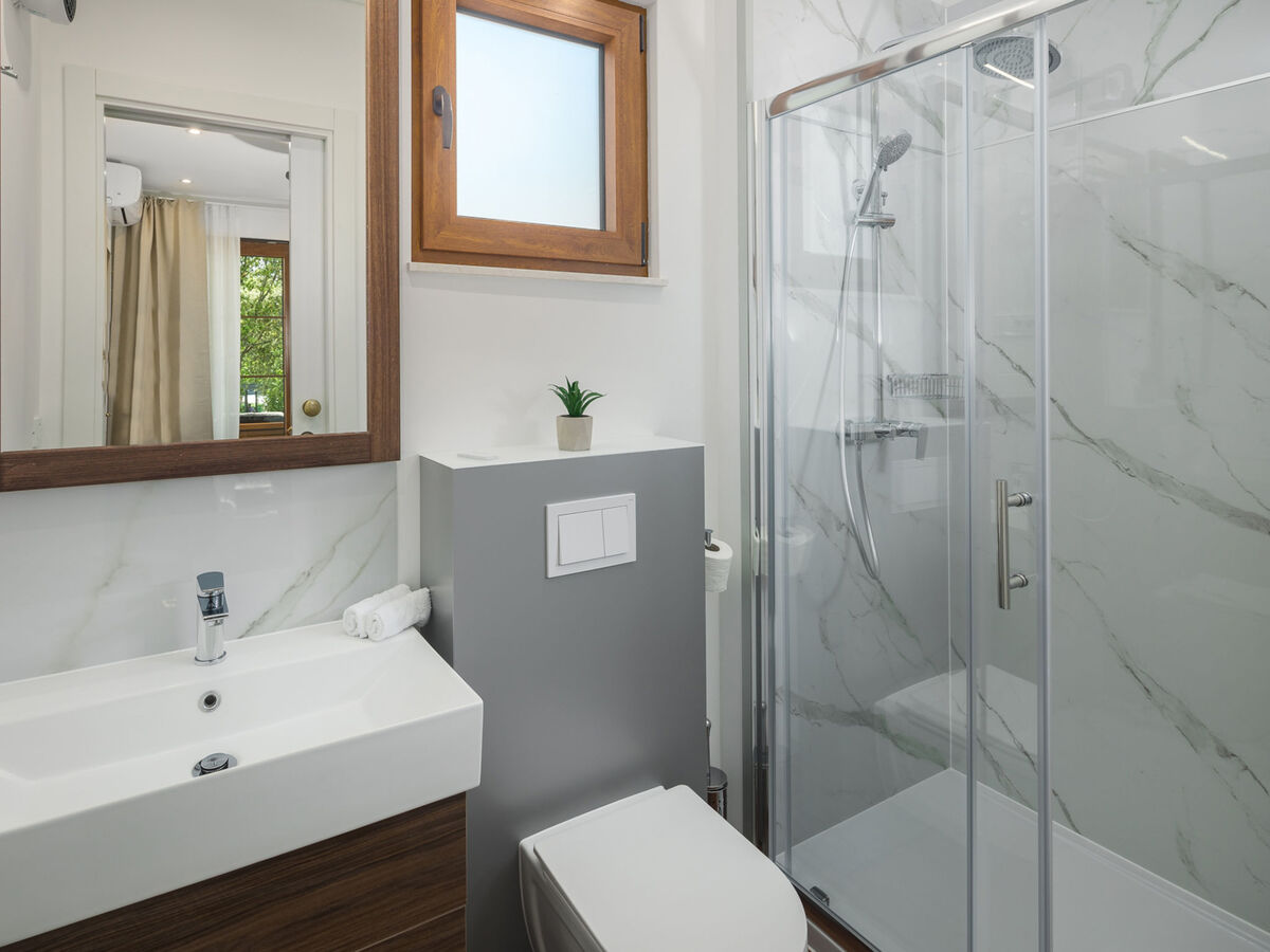 Villa Luxury Bay avec bain à remous privé à Rovinj - Photo 13