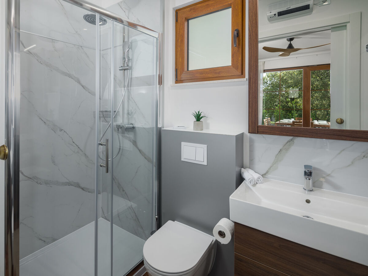 Villa Luxury Bay avec bain à remous privé à Rovinj - Photo 14