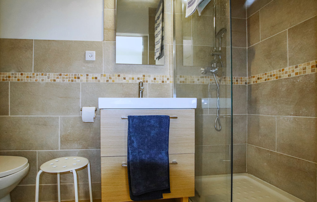Loft 21 m² avec cour à St Restitut - Photo 8
