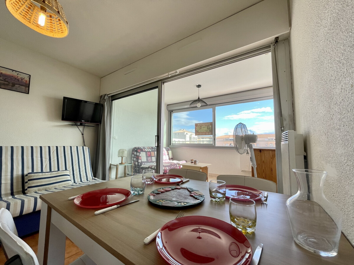Studio-cabine 19m² avec parking à Sète, 600m plages - Photo 1