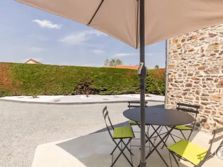 Maison en pierres avec cour à Créances - Photo 8