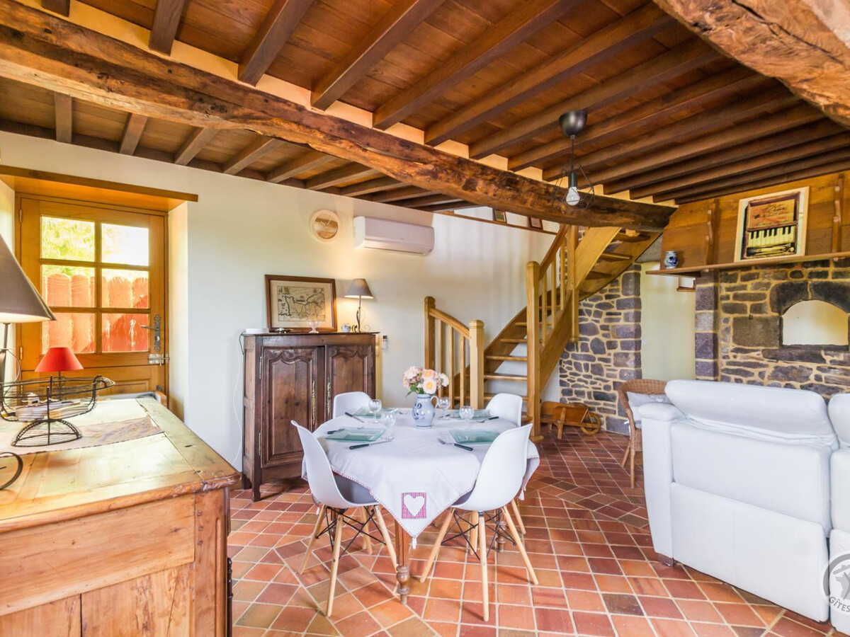 Maison en pierre réhabilitée avec jardin à Gavray-sur-Sienne - Photo 3