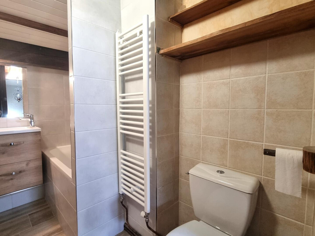 Gîte 100m² Pilat : 6 pers, poêle, vue vallons - Photo 18