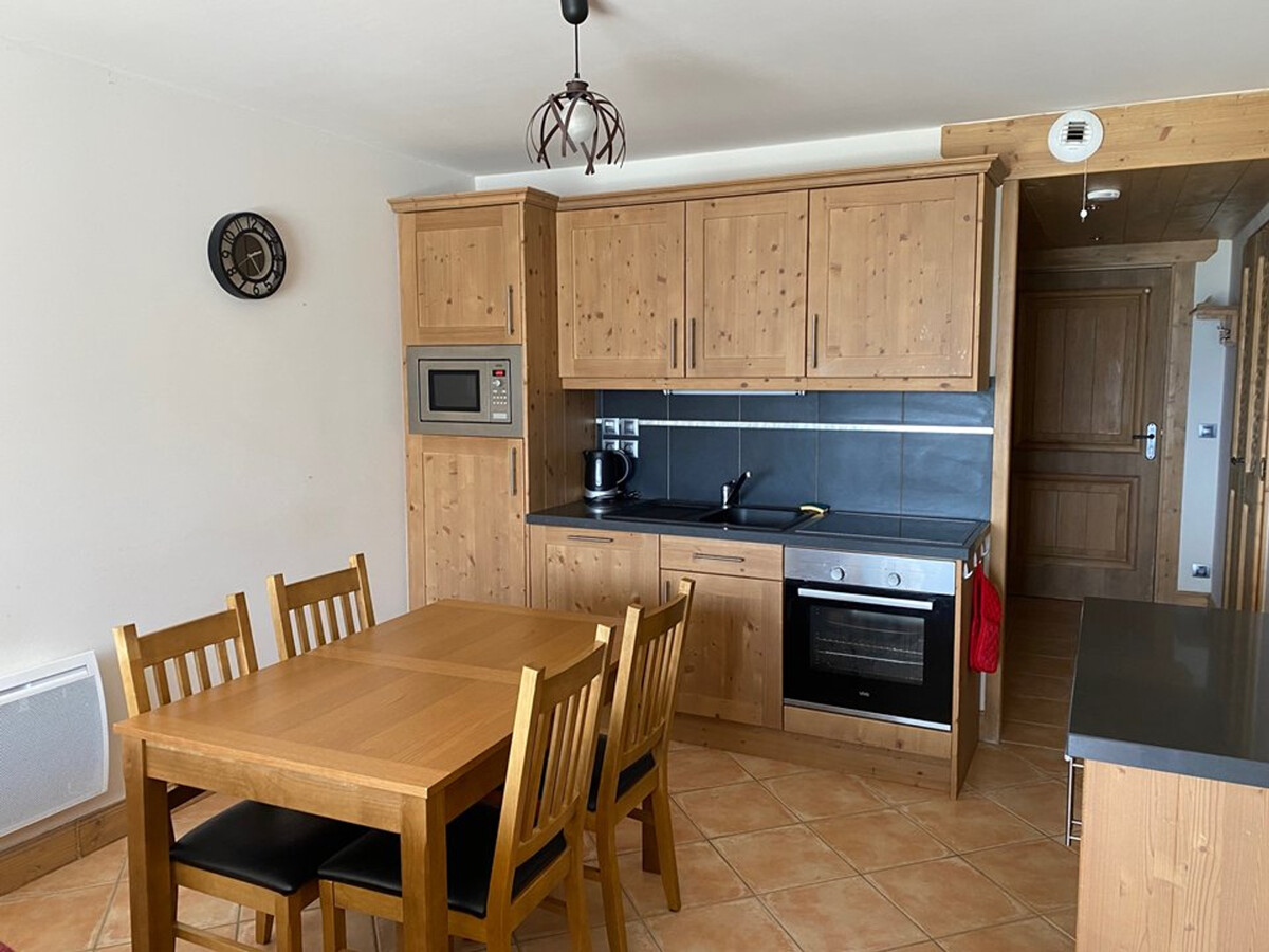 Appartement 6 pers. avec terrasse, jardin et piscine chauffée à Crest-Voland - Photo 2