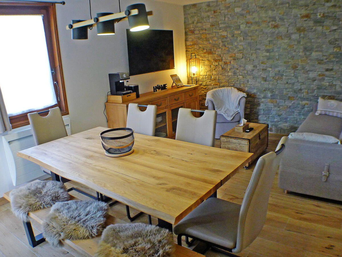 T2 rénové 37 m² avec terrasse 16 m², parking à Samoëns - Photo 2