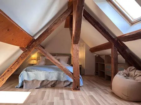 Gîte 4 pers. à Toulon-sur-Allier, poêle à bois et jardin : photo 2
