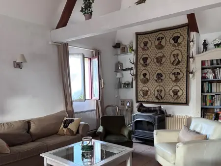Gîte 4 pers. à Toulon-sur-Allier, poêle à bois et jardin : photo 8