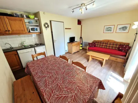 Charmant 2 Pièces + Cabine, Proche Pistes et Centre, 6 Couchages, Modane - Photo 2