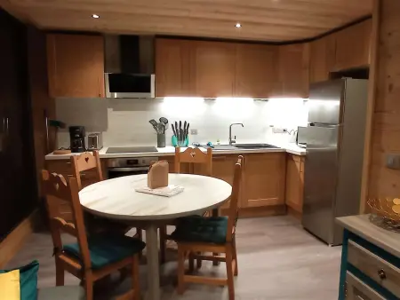 Location appartement à Val Thorens, Appartement cosy 4 pers. 30m² rénové, ski aux pieds, équipements modernes, proche commerces et commodités