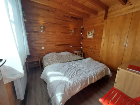 Chalet à Autrans, 3 chambres, cheminée, terrasse, parking : photo 4