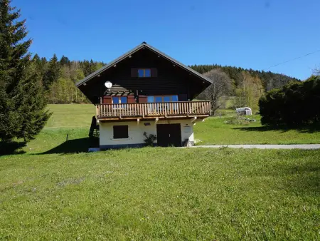 Chalet à Autrans, 3 chambres, cheminée, terrasse, parking : photo 12