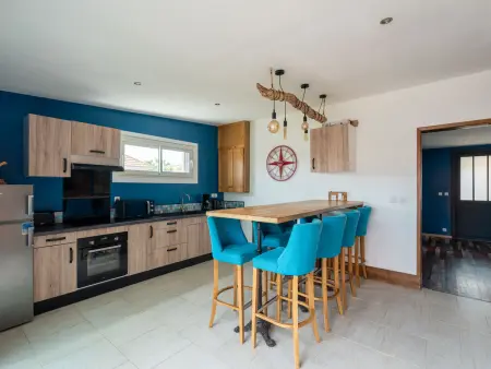 Location maison à Mimizan, Maison Rénovée 6p, à 150m Plage, Terrasse, BBQ, Parking, Ménage Inclus