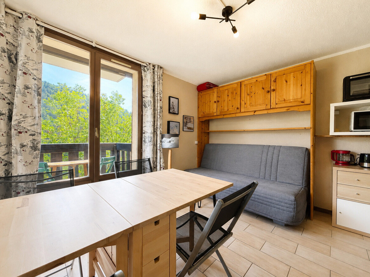 Studio cabine lumineux avec parking et vue Mont Charvin - Photo 3