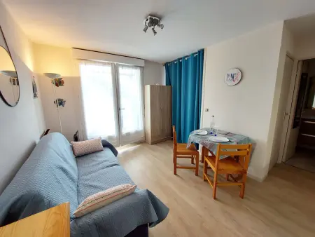 Location appartement à Saint Palais sur Mer, Charmant T2 au cœur de Saint-Palais-sur-Mer, à deux pas du marché et de la plage
