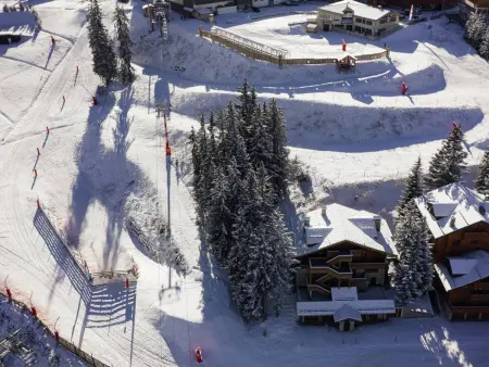Duplex 8 pers aux pieds des pistes à Courchevel 1850 : photo 13