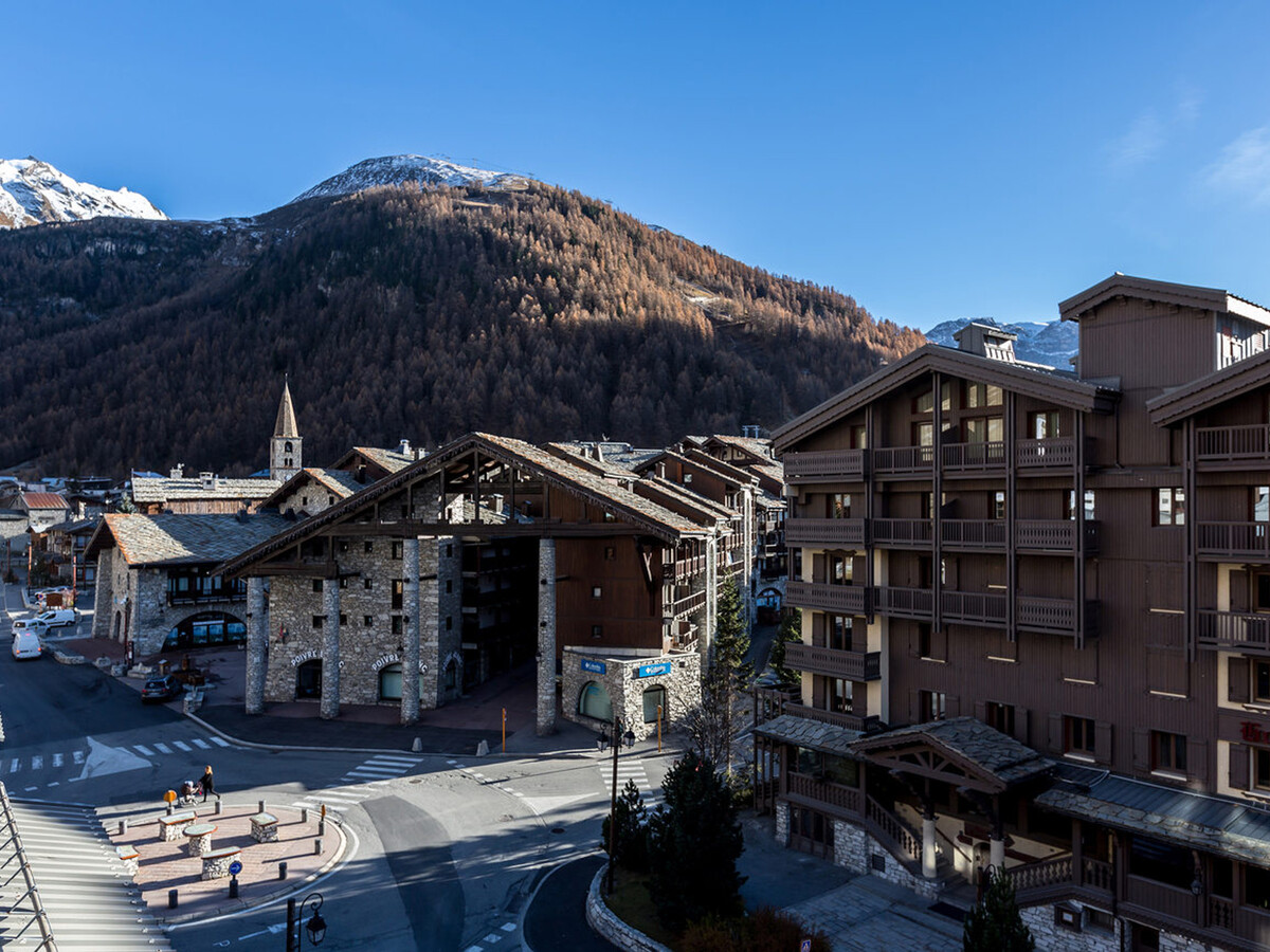 Appartement 240 m² avec cheminée et vue panoramique à Val-d'Isère - Photo 16