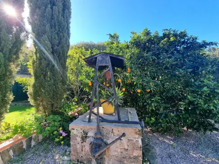 Maison rénovée à Port-Vendres, jardin et parking : photo 3