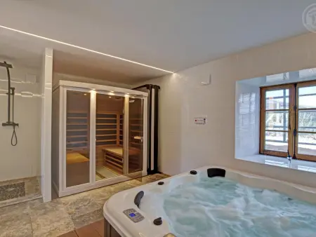 Domaine de Prandière : Maison 225m² spa, sauna et piscine - Photo 10