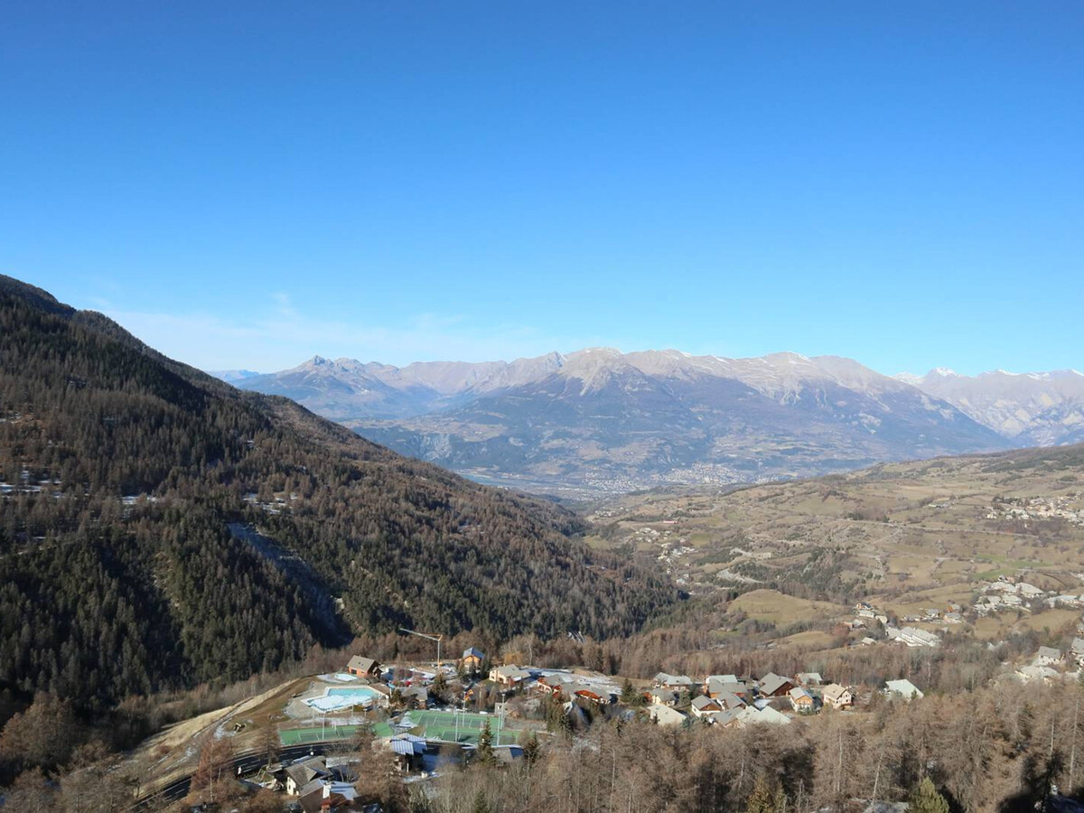 Studio 4 pers aux Orres, skis aux pieds, vue vallée - Photo 8