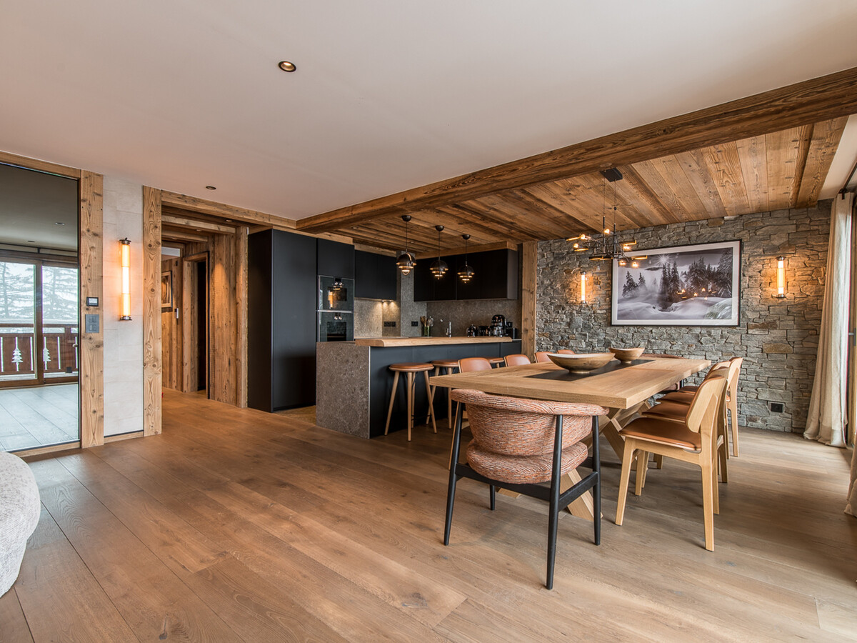 Appartement 4 chambres avec spa et conciergerie à Méribel - Photo 3