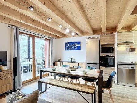 Location appartement à Le Corbier, Appartement rénové duplex  Skis aux pieds  Balcon