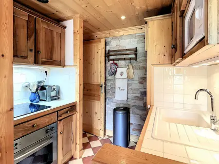 Appartement 3 pièces skis aux pieds, vue pistes à Le Corbier : photo 9