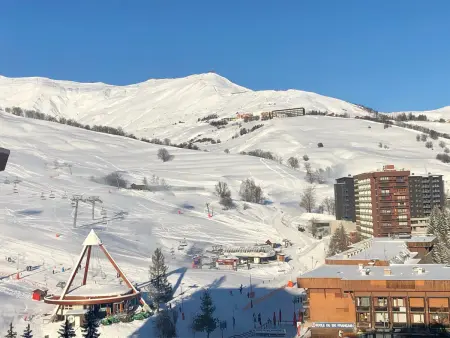 Appartement 3 pièces skis aux pieds, vue pistes à Le Corbier : photo 12