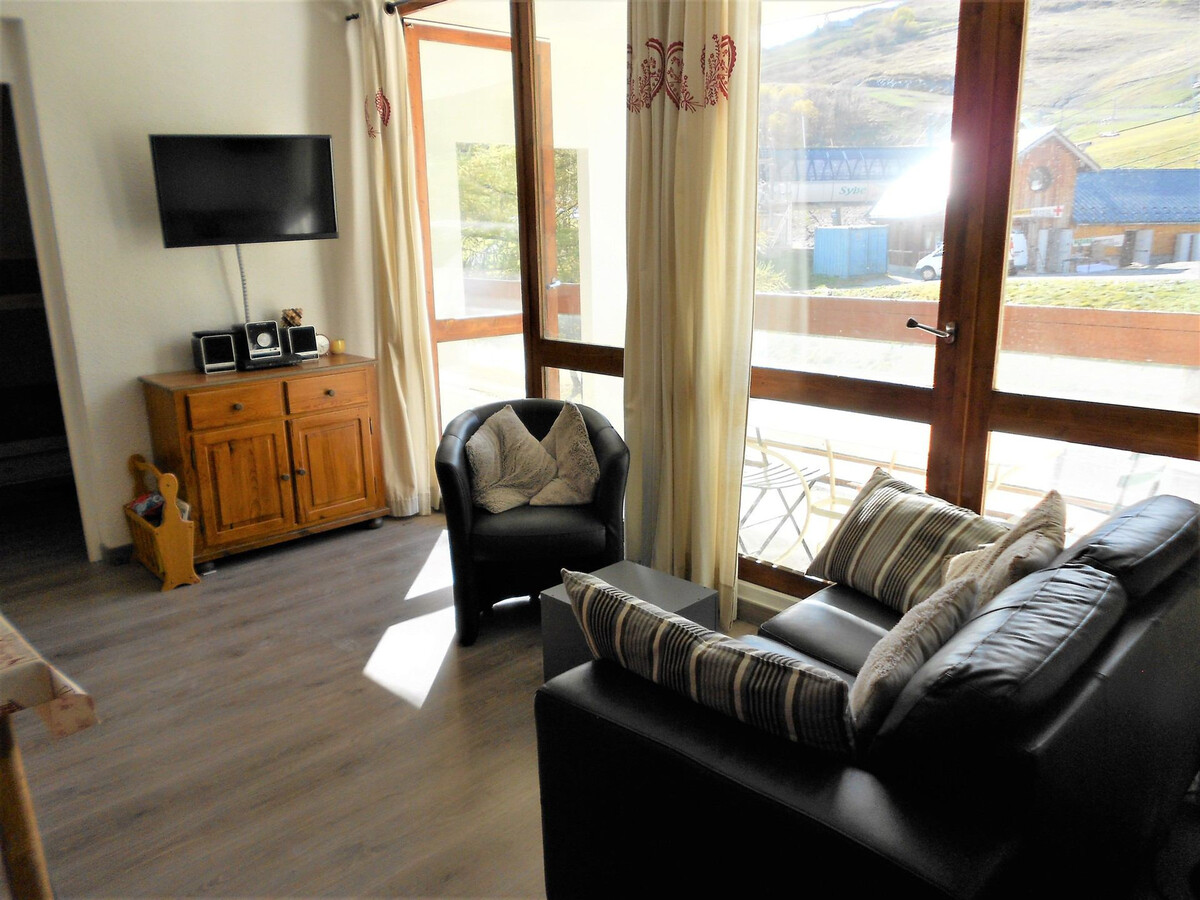 Appartement 3 pièces au centre avec balcon vue pistes - Photo 2