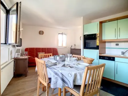 Location appartement à Les Menuires, Appartement familial 2 pièces, pied des pistes, balcon, WIFI