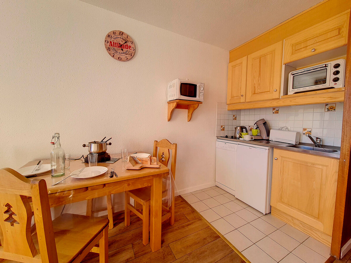 Studio 20m² aux Menuires, balcon sud, 6e étage - Photo 2