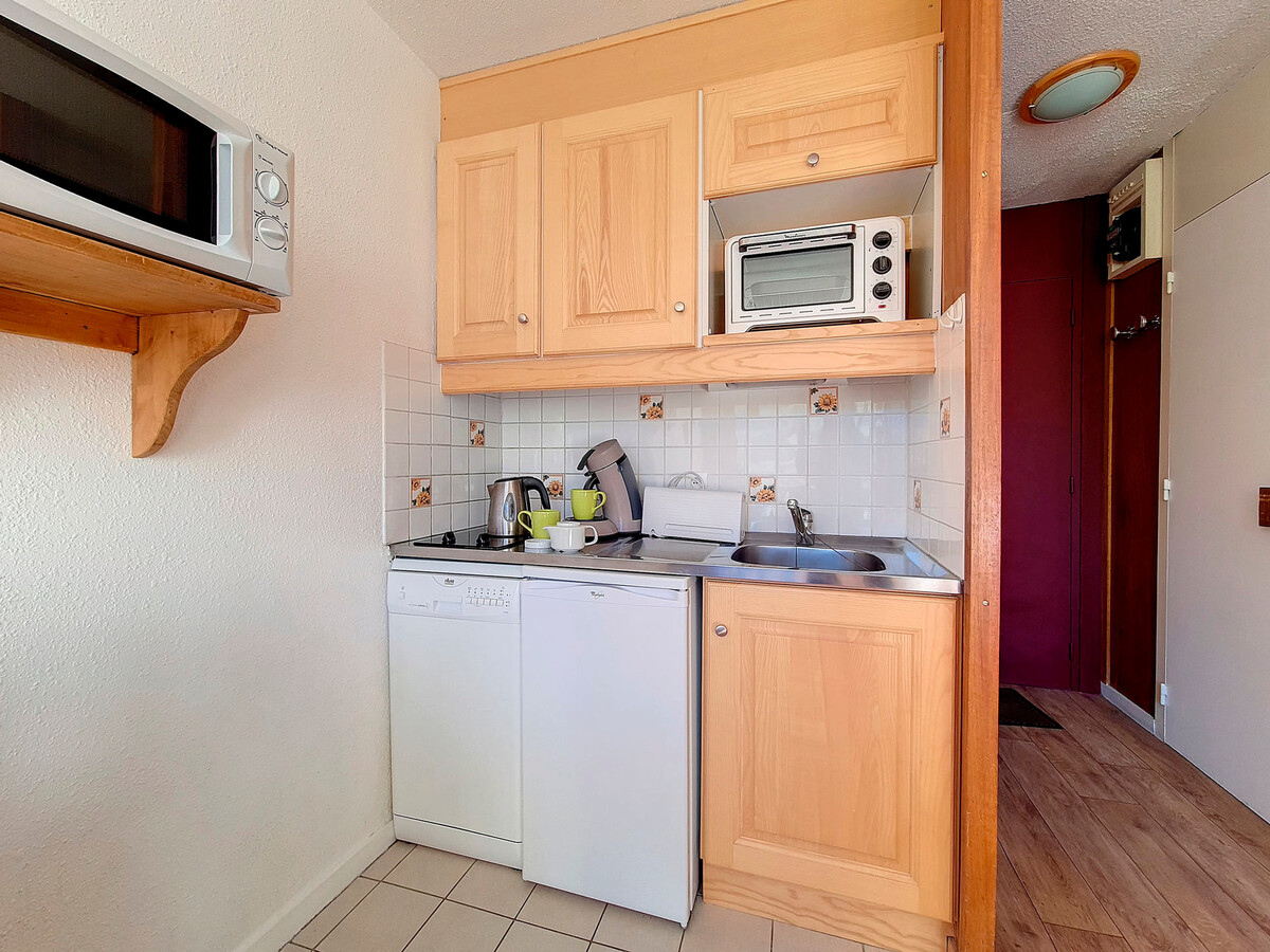 Studio 20m² aux Menuires, balcon sud, 6e étage - Photo 8