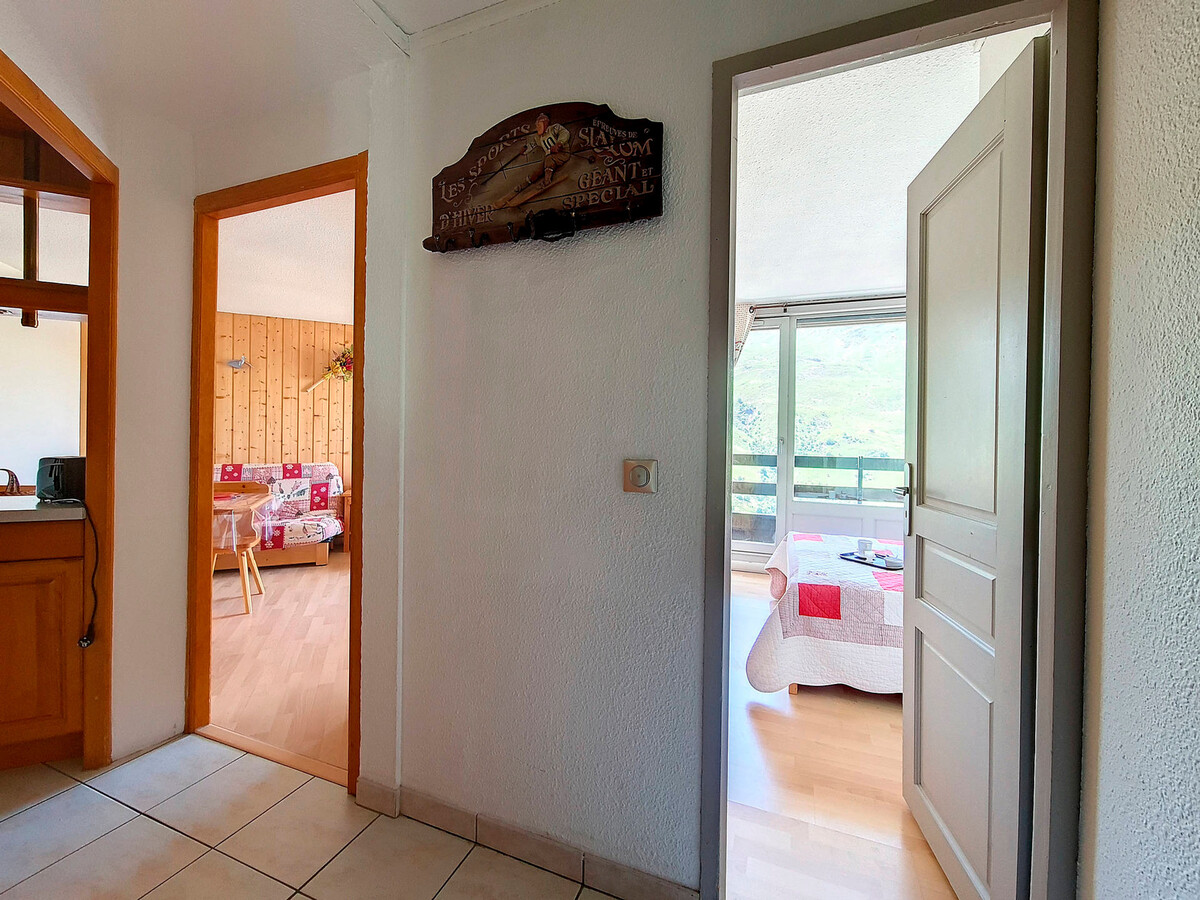 Appartement rénové 2 pièces aux Menuires, 2 balcons ouest - Photo 8