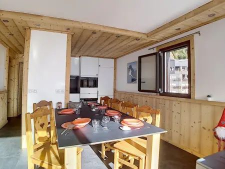Appartement 3 pièces + cabine, skis aux pieds aux Menuires : photo 3