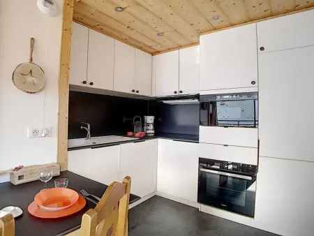 Appartement 3 pièces + cabine, skis aux pieds aux Menuires : photo 5