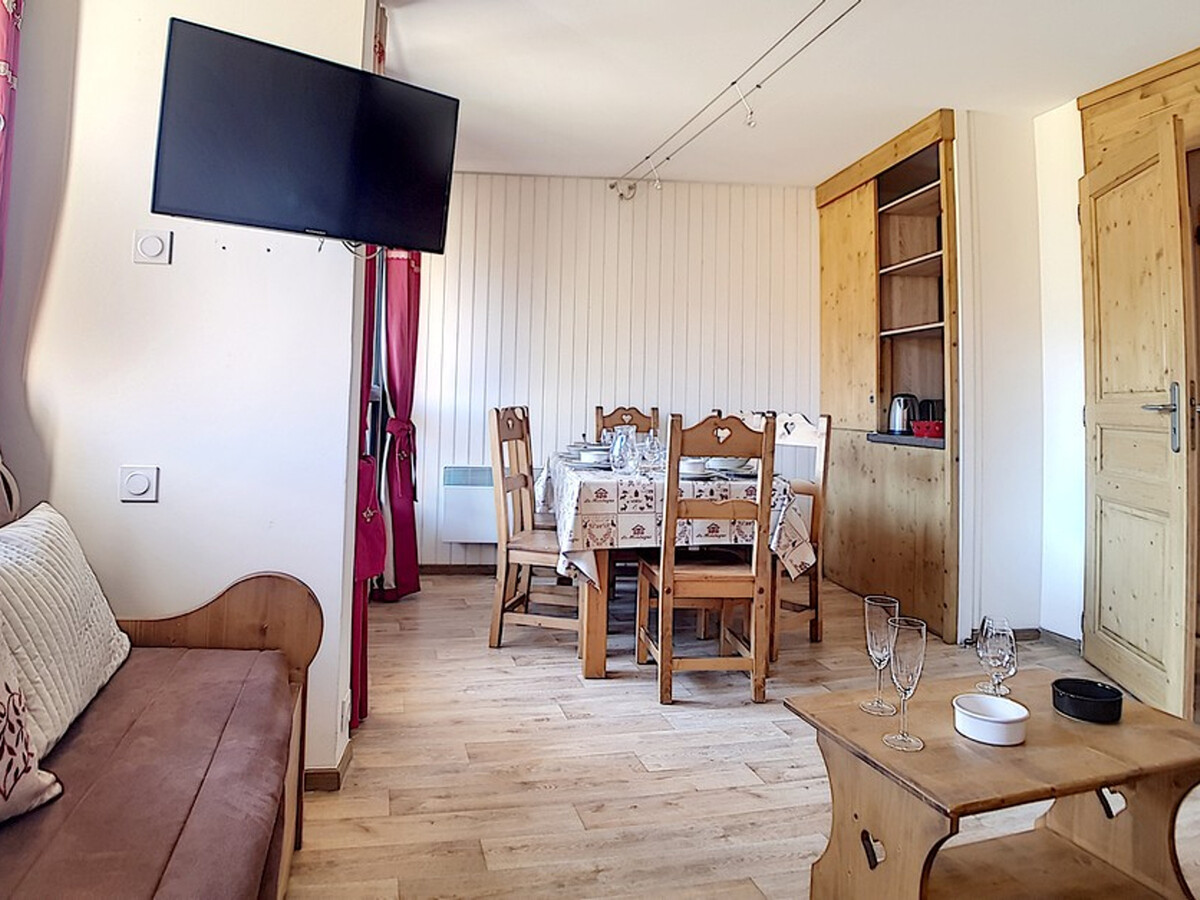 Appartement 40 m² skis aux pieds, balcon sud, parking - Photo 2